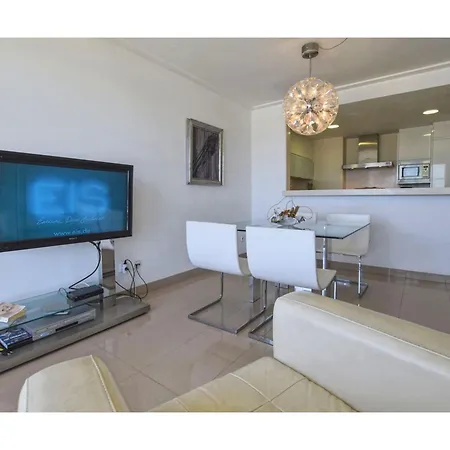 Harborfront Escape In Mallorca *