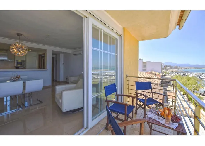 Harborfront Escape In Mallorca