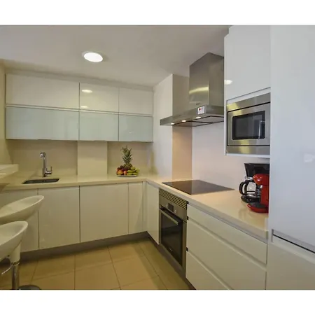 Harborfront Escape In Mallorca Appartement